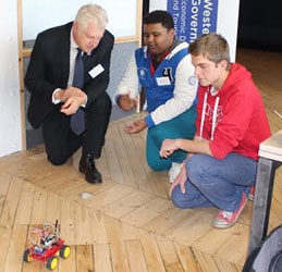 Partnership boosts tech skills for city youth